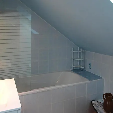 Country House Near Barneville Coastline, Cleaning Included Feriehus